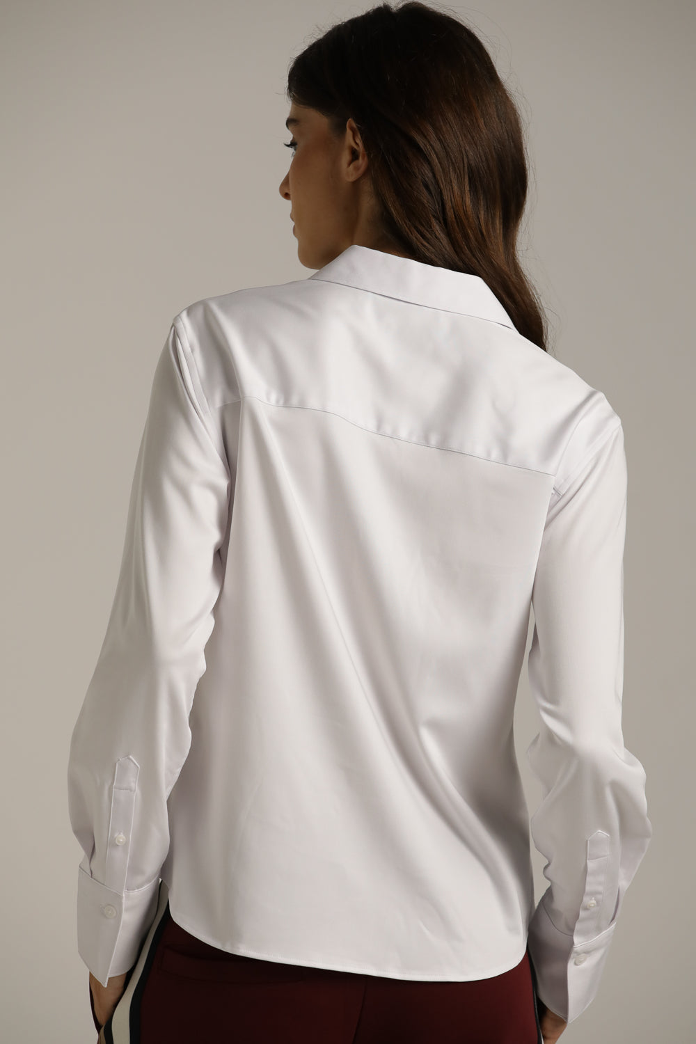 Women’s Large Collar Button-Down Shirt white