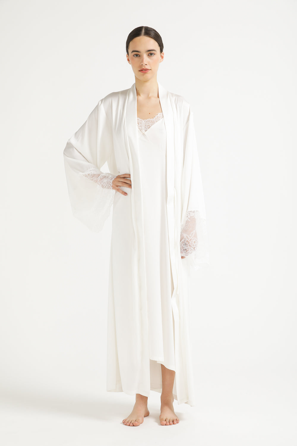 Lace Midi Robe with Slit