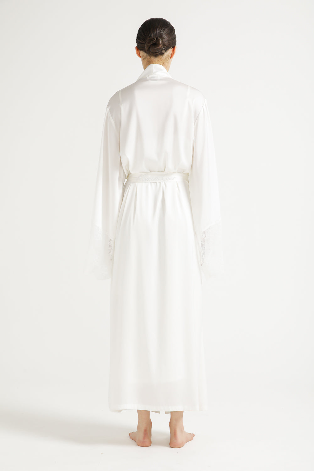 Lace Midi Robe with Slit