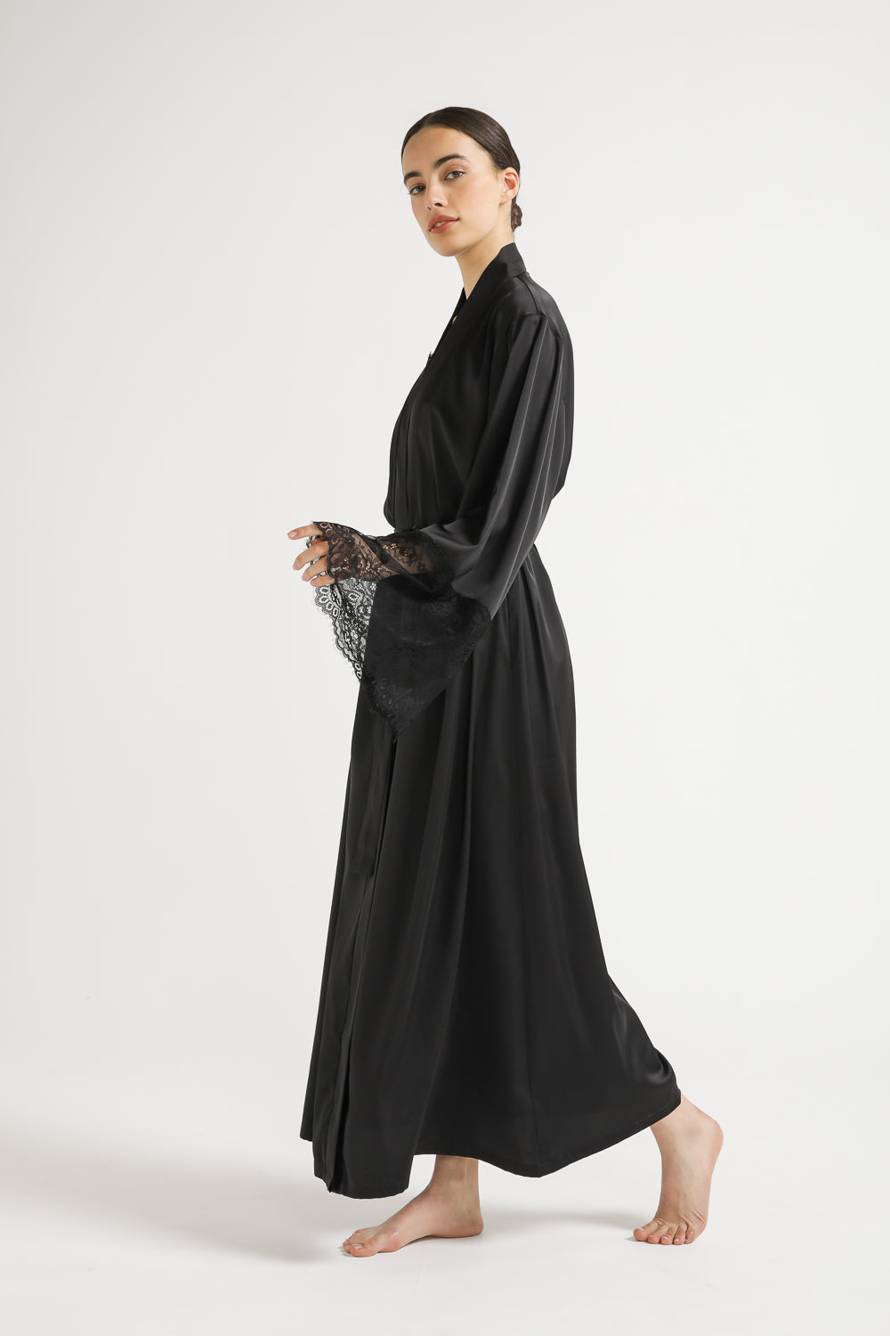 Lace Midi Robe with Slit