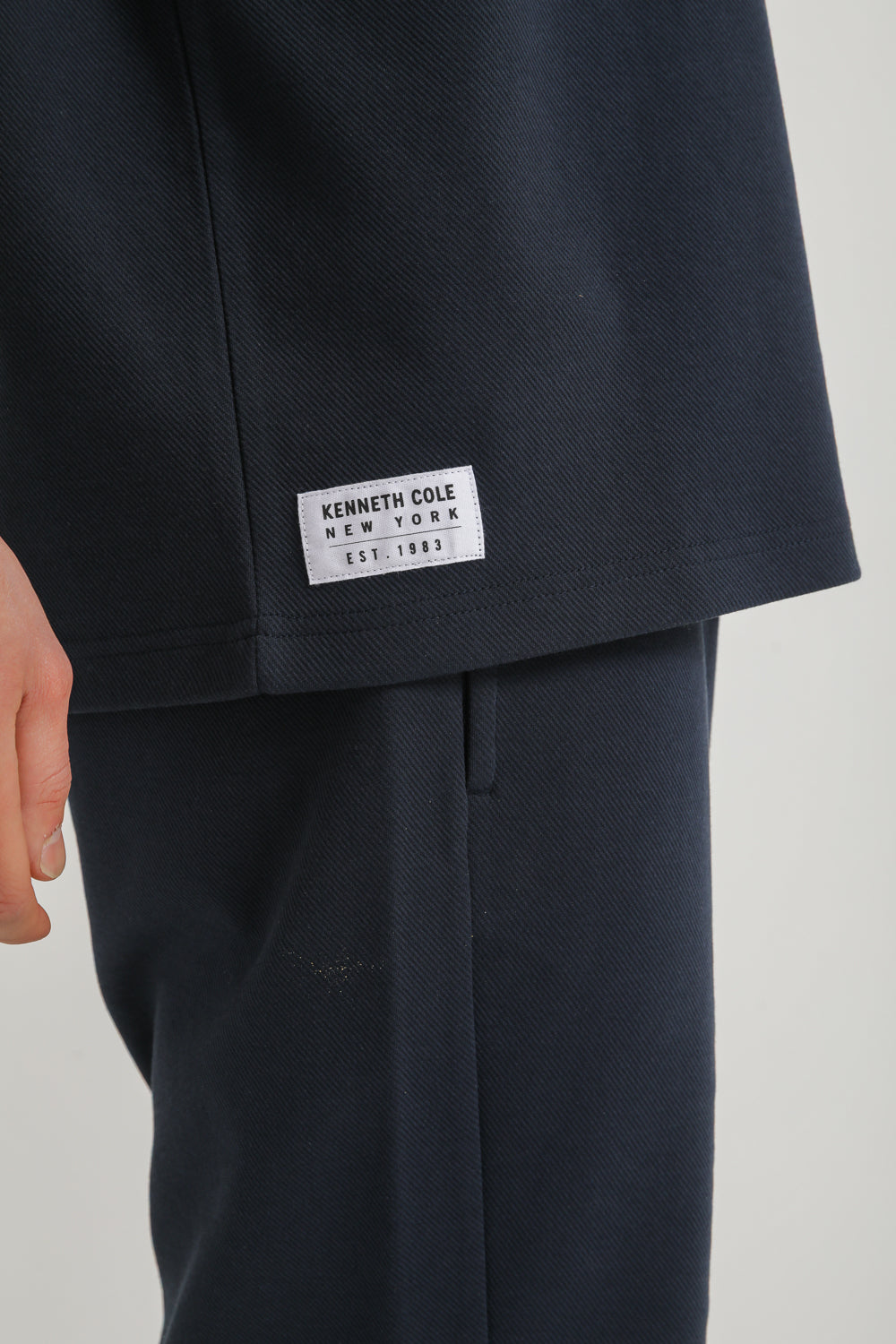 Diagonal Interlock Tee