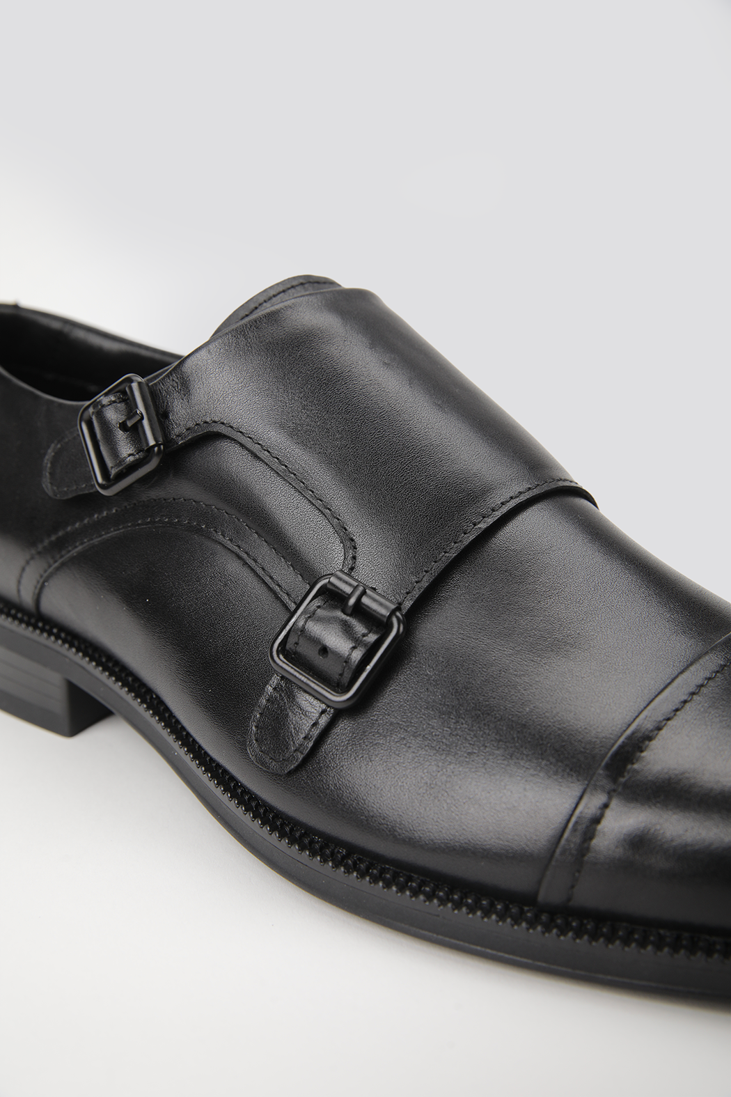 Leather Buckle Strap Shoes