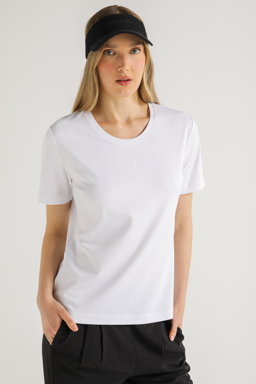 Essential Logo T Shirt