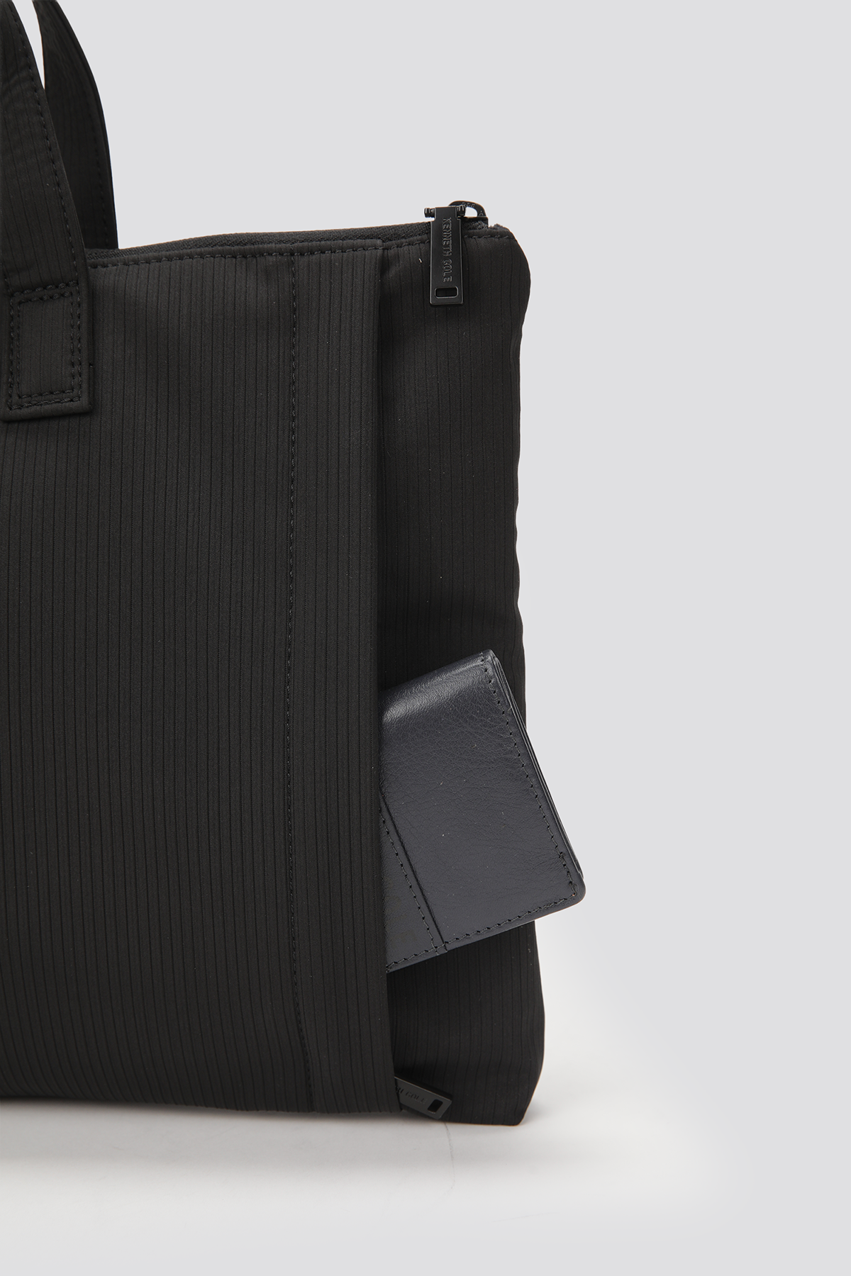 Ribbed Laptop Tote