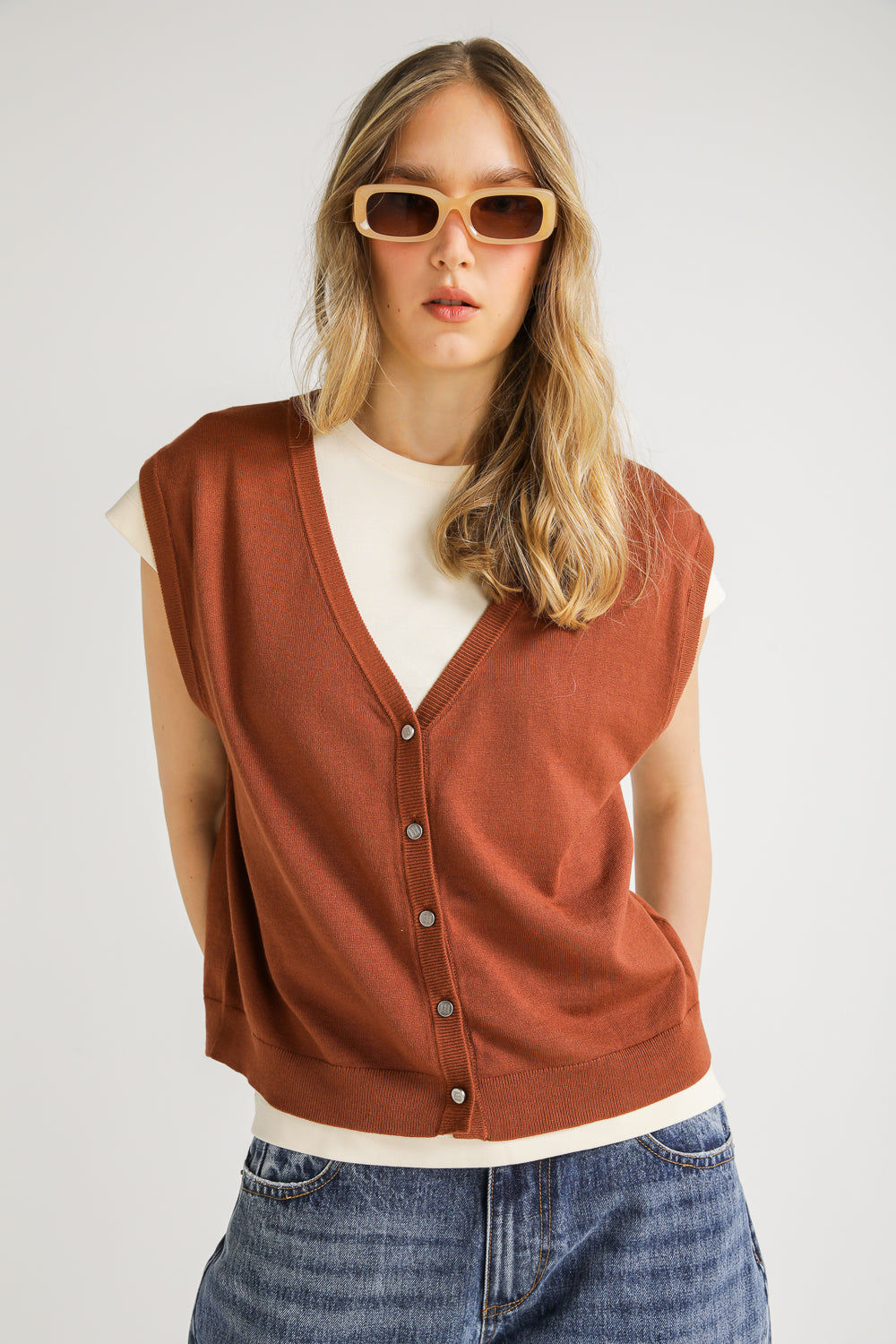 Sleeveless Knit Cardigan