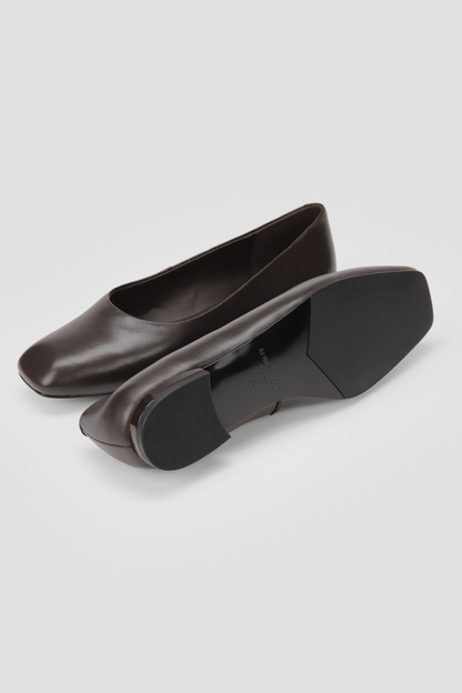 Square Toe Leather Ballet Flats