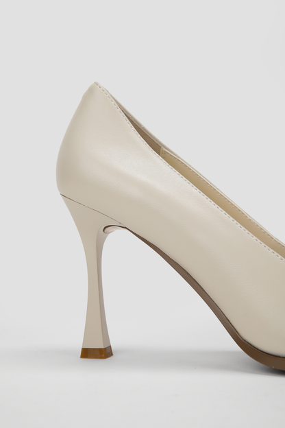 Pointed Toe Leather Pumps