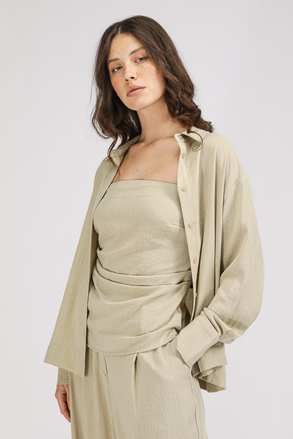 Long Sleeve Buttoned Shirt