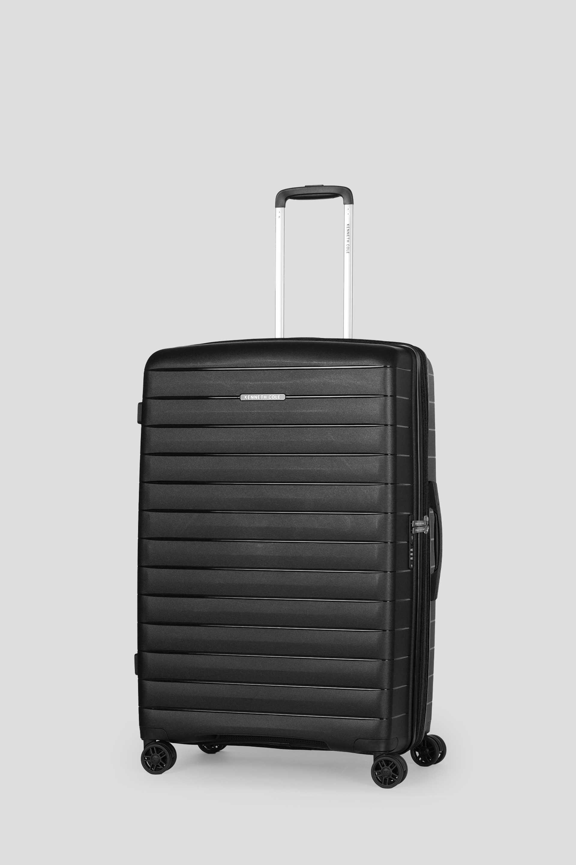 Medium Hard-Shell Suitcase, 25"
