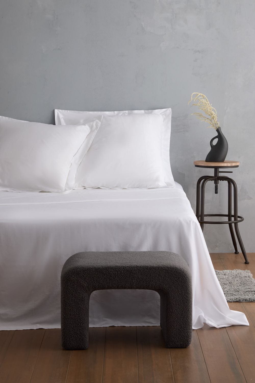 Sateen Duvet Cover with Signature Embroidery