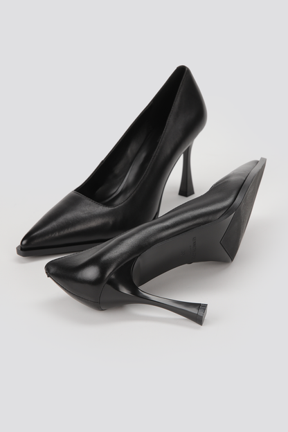 Pointed Toe Leather Pumps