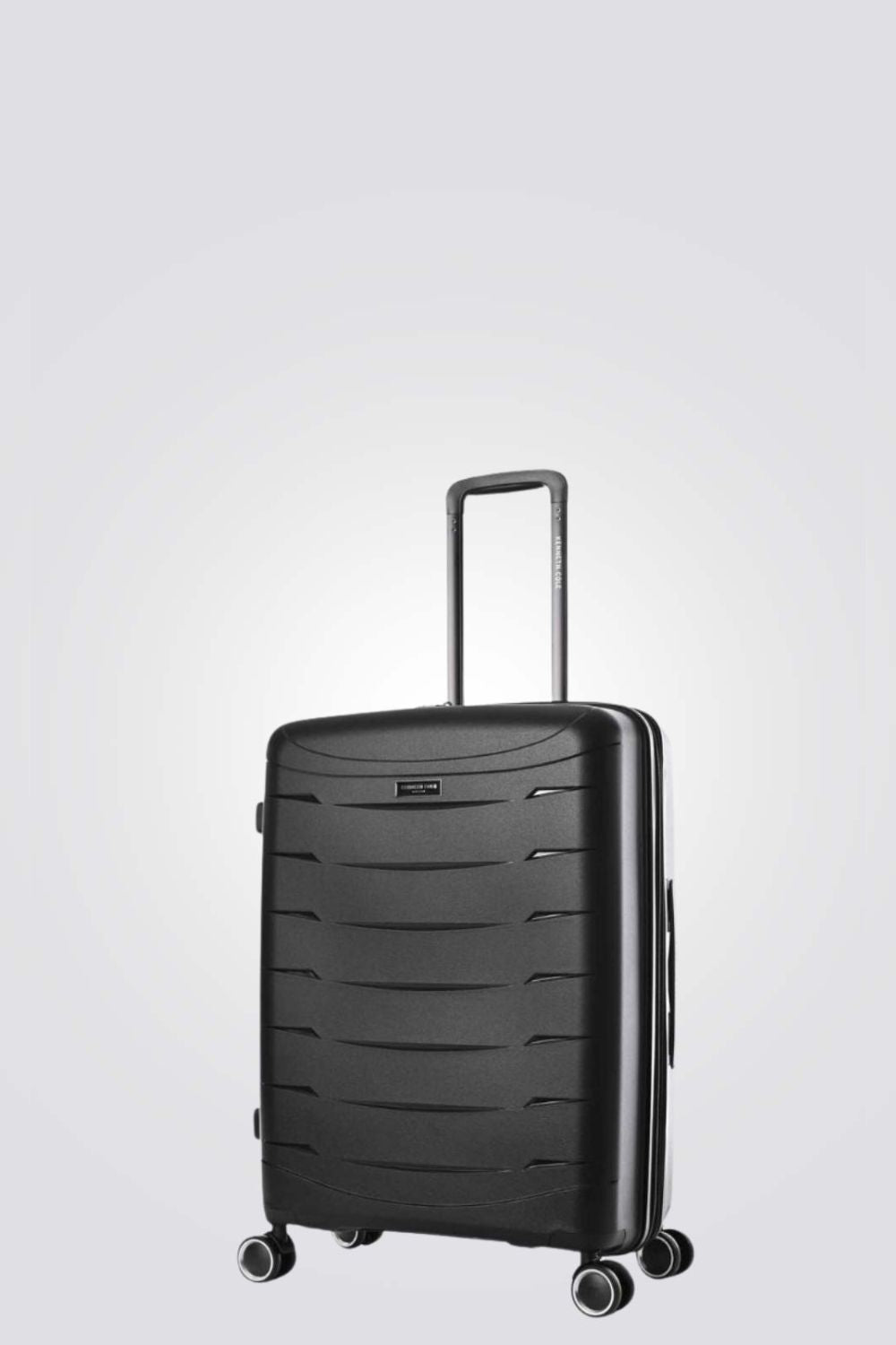 Essential 20-inch carry-on trolley 
