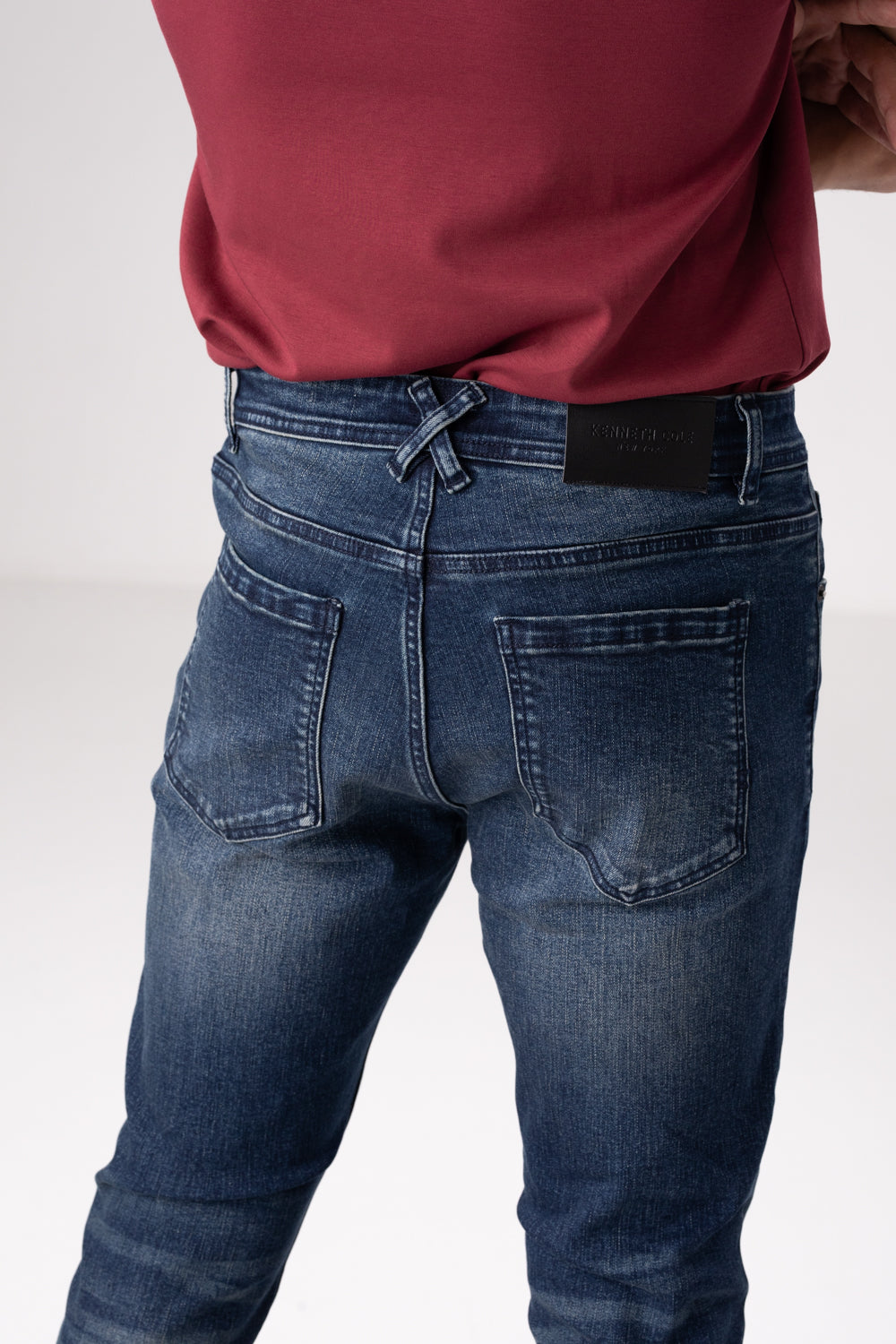 Washed Cropped Jeans