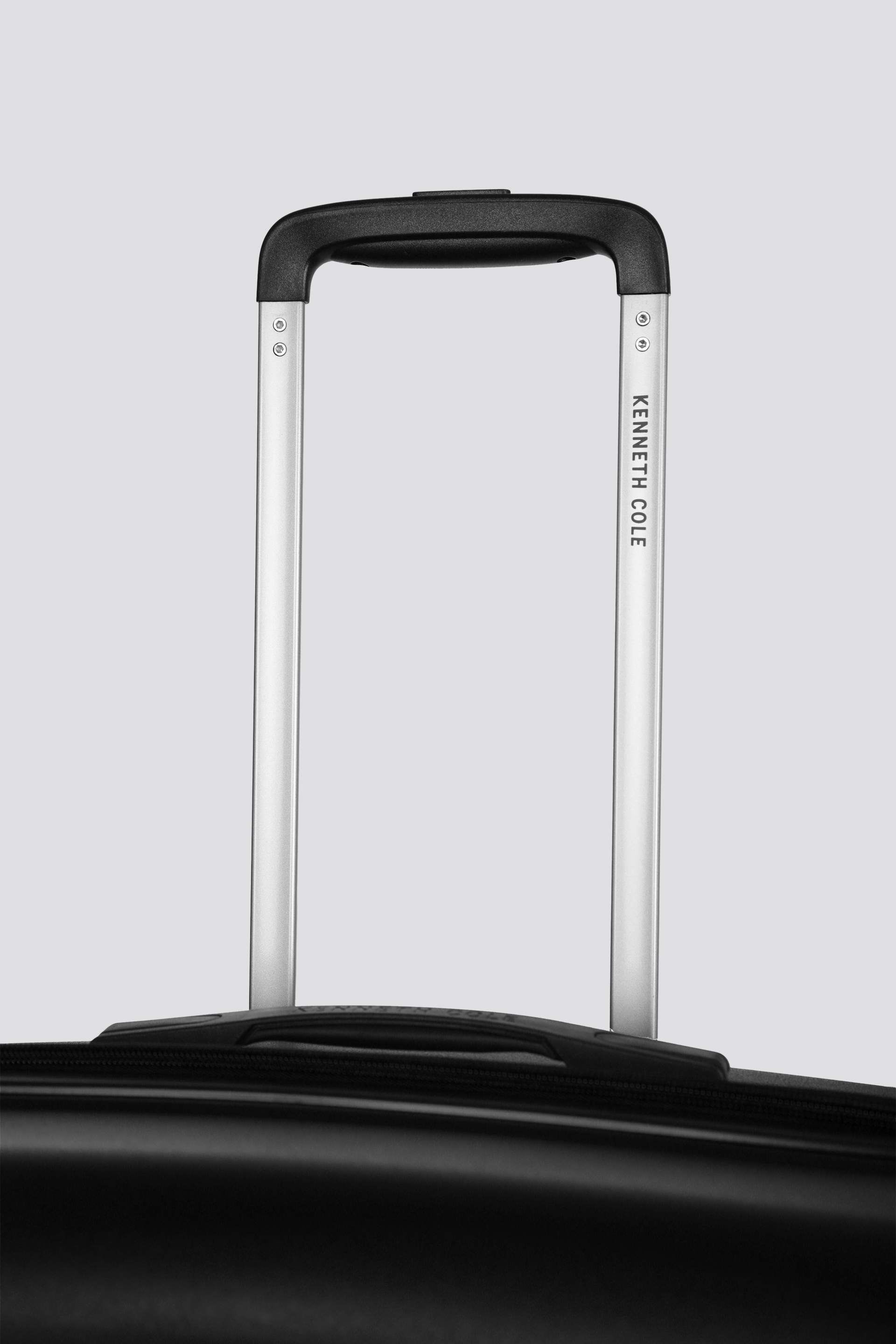 Medium Hard-Shell Suitcase, 25"