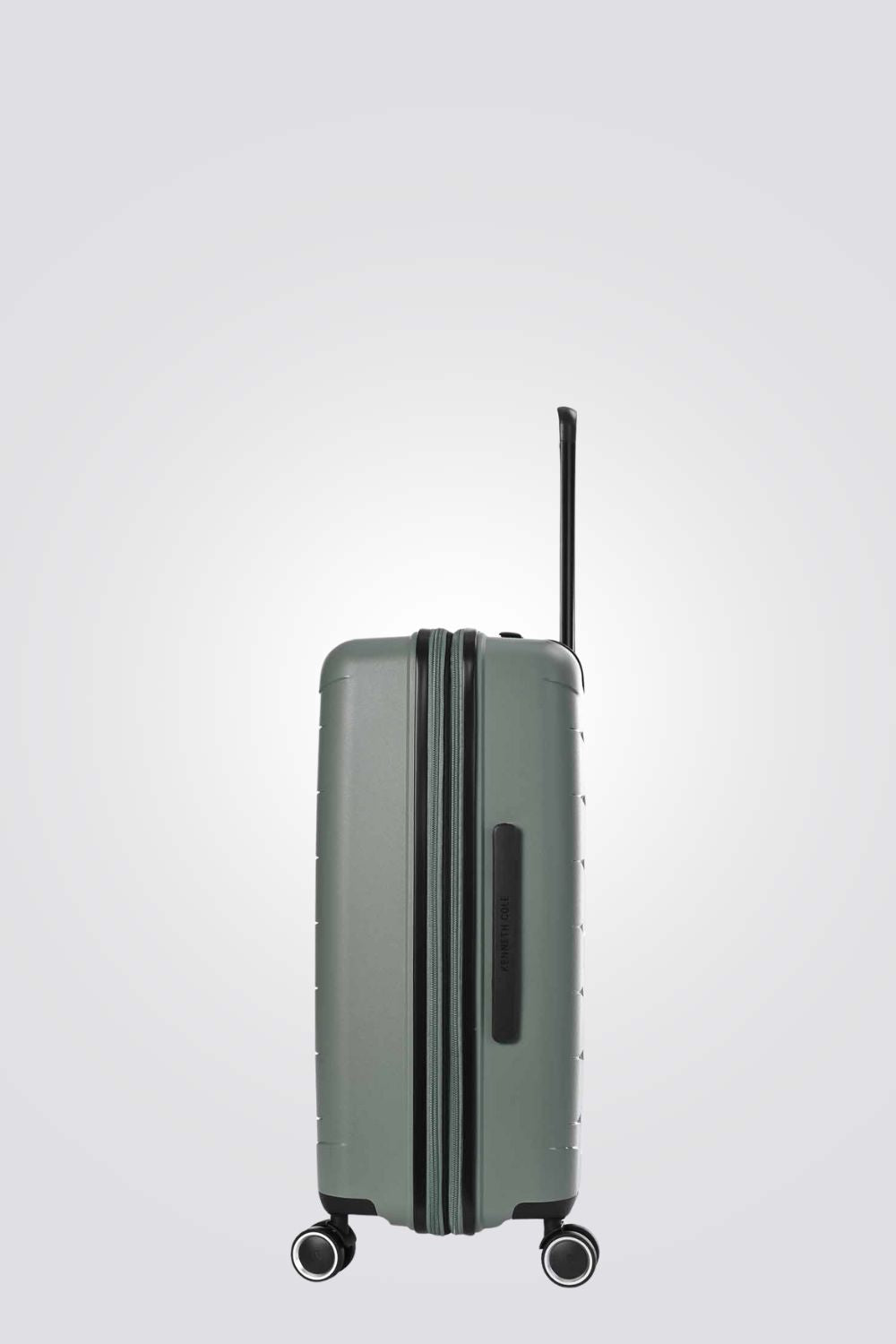 Essential 20-inch carry-on trolley