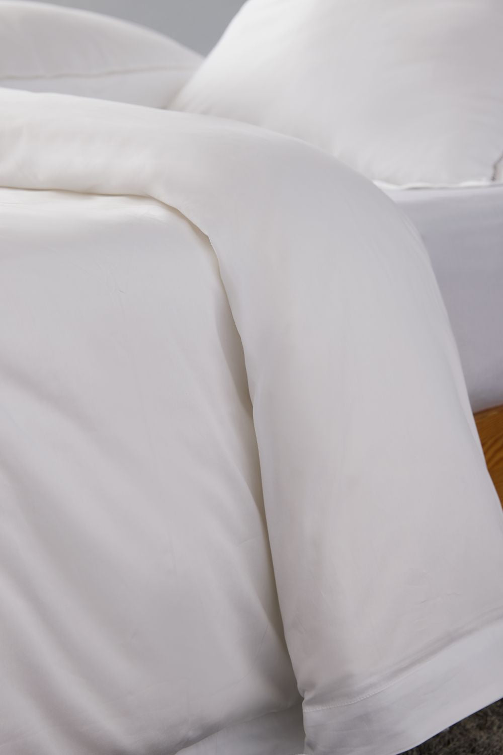 Sateen Flat Sheet with Signature Embroidery