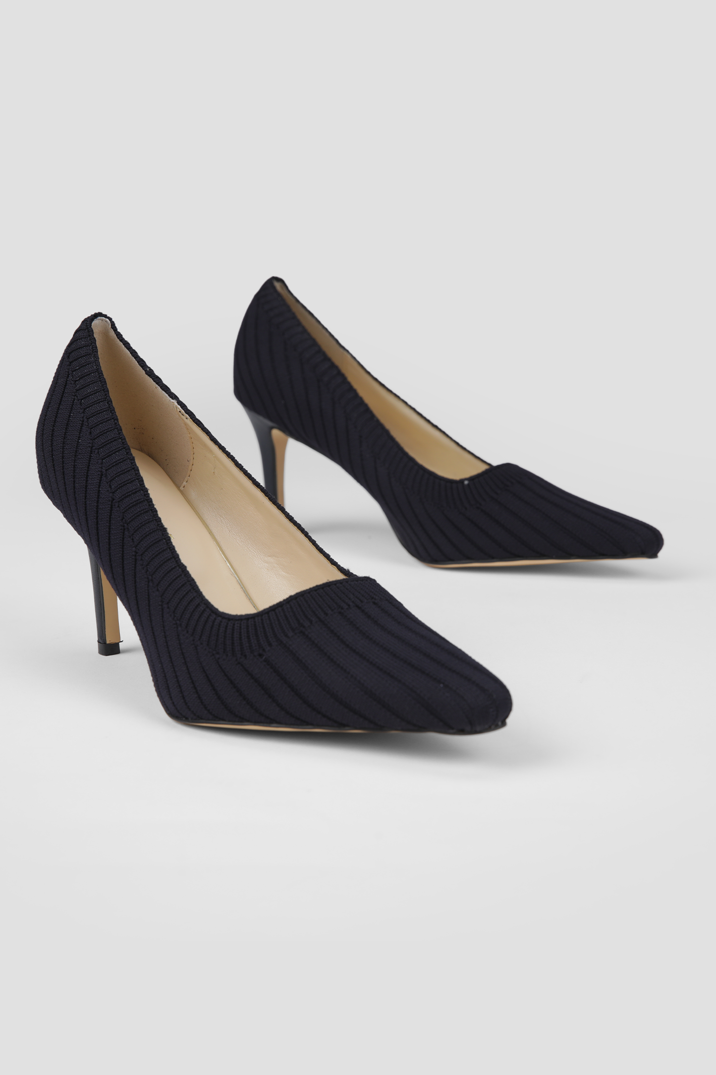 Pointed-Toe Knitted Heels