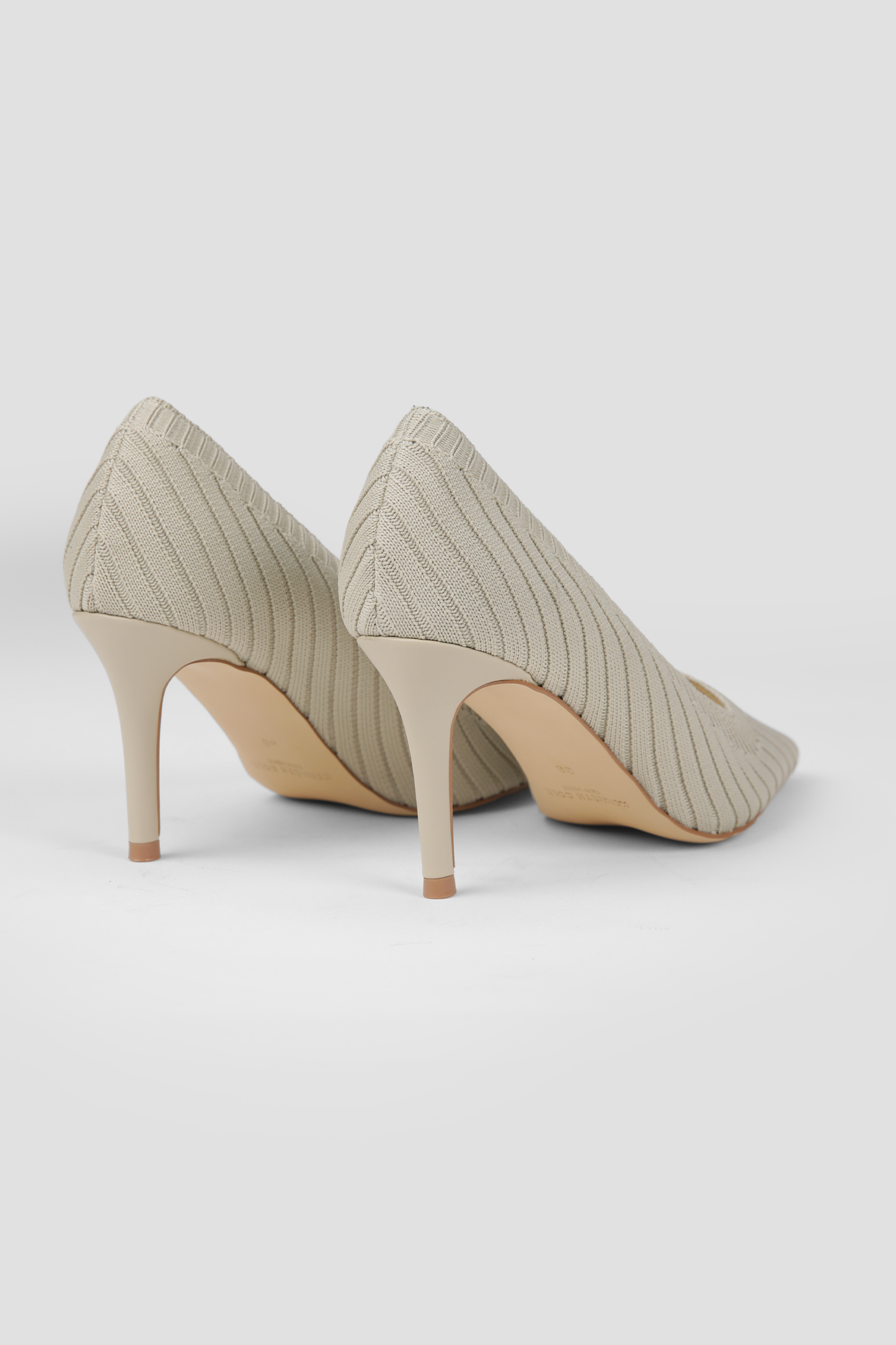 Pointed-Toe Knitted Heels