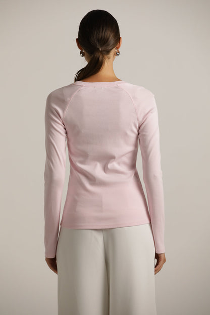 Fitted Long-Sleeve Raglan Top In Cotton