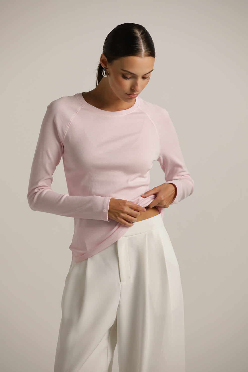 Fitted Long-Sleeve Raglan Top In Cotton