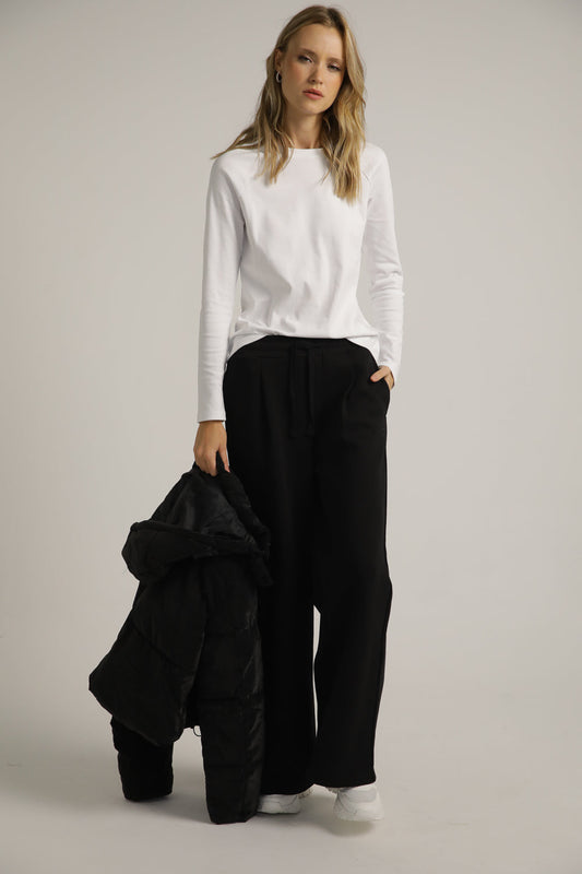 Wide-Leg Tailored Trousers