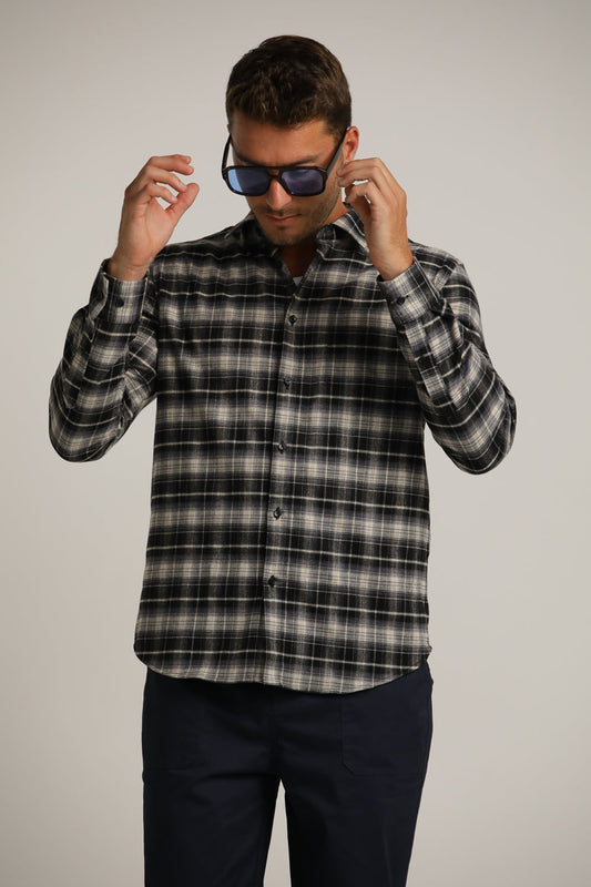 Flannel Button-Up Shirt In Checked Pattern