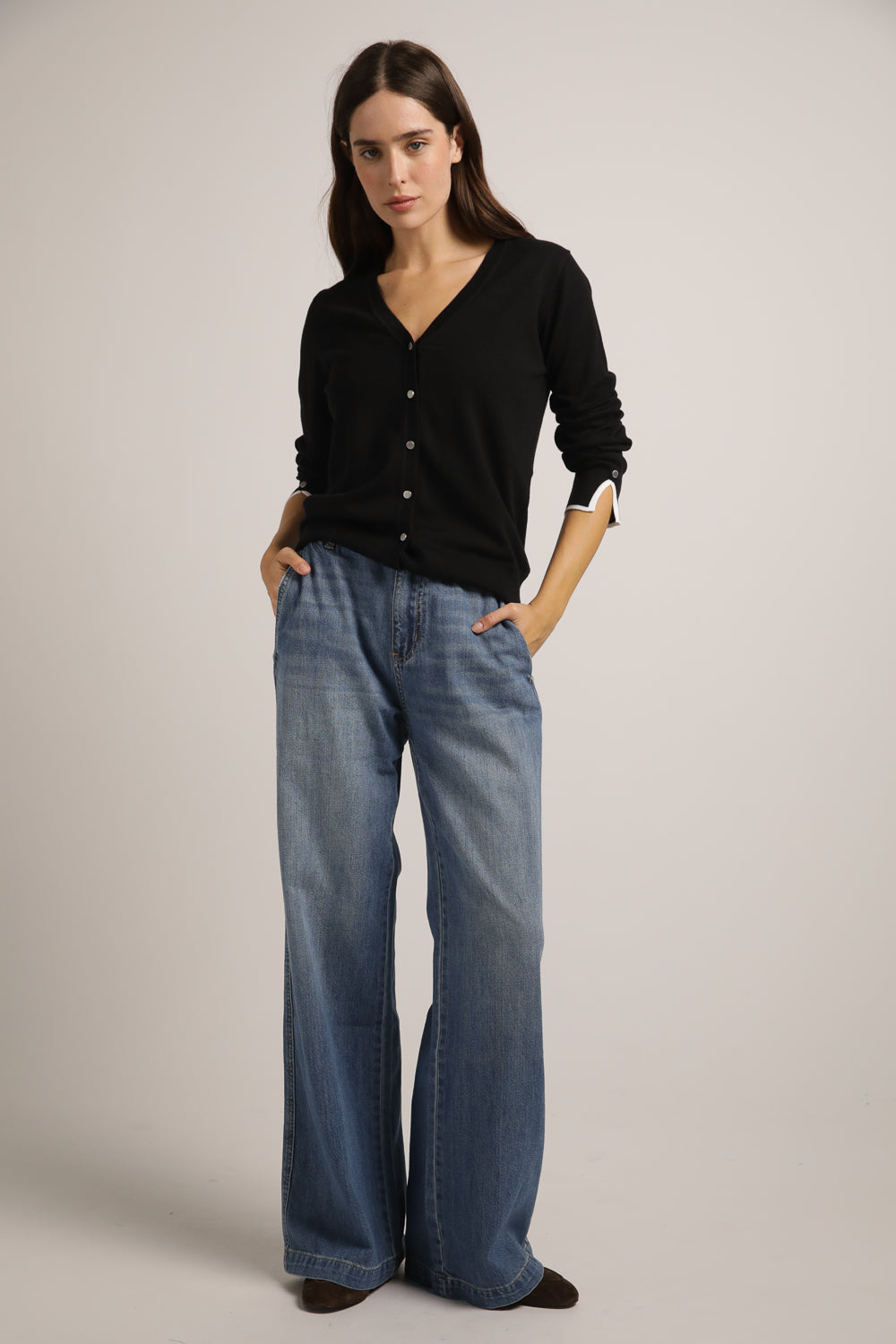 Fitted Cardigan Knit With V-Neck