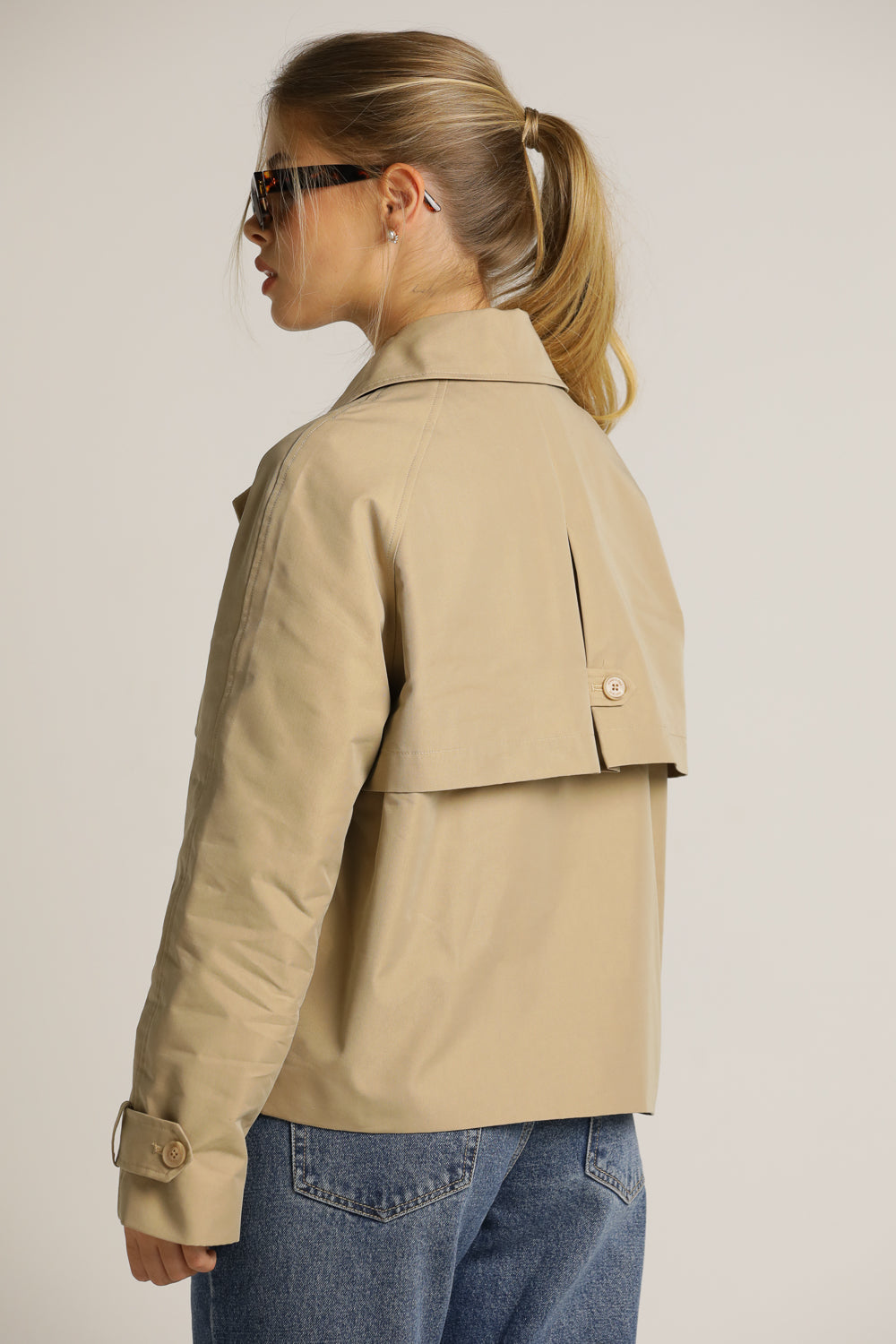 Short Trench Coat With Double-Breasted Buttons