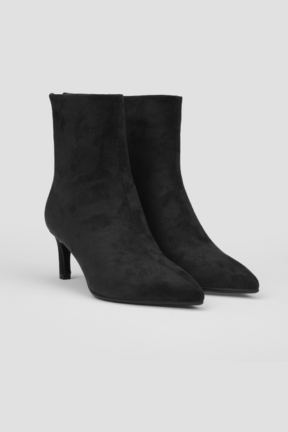 Ankle Boots, Back Zipper, Rubber Sole.