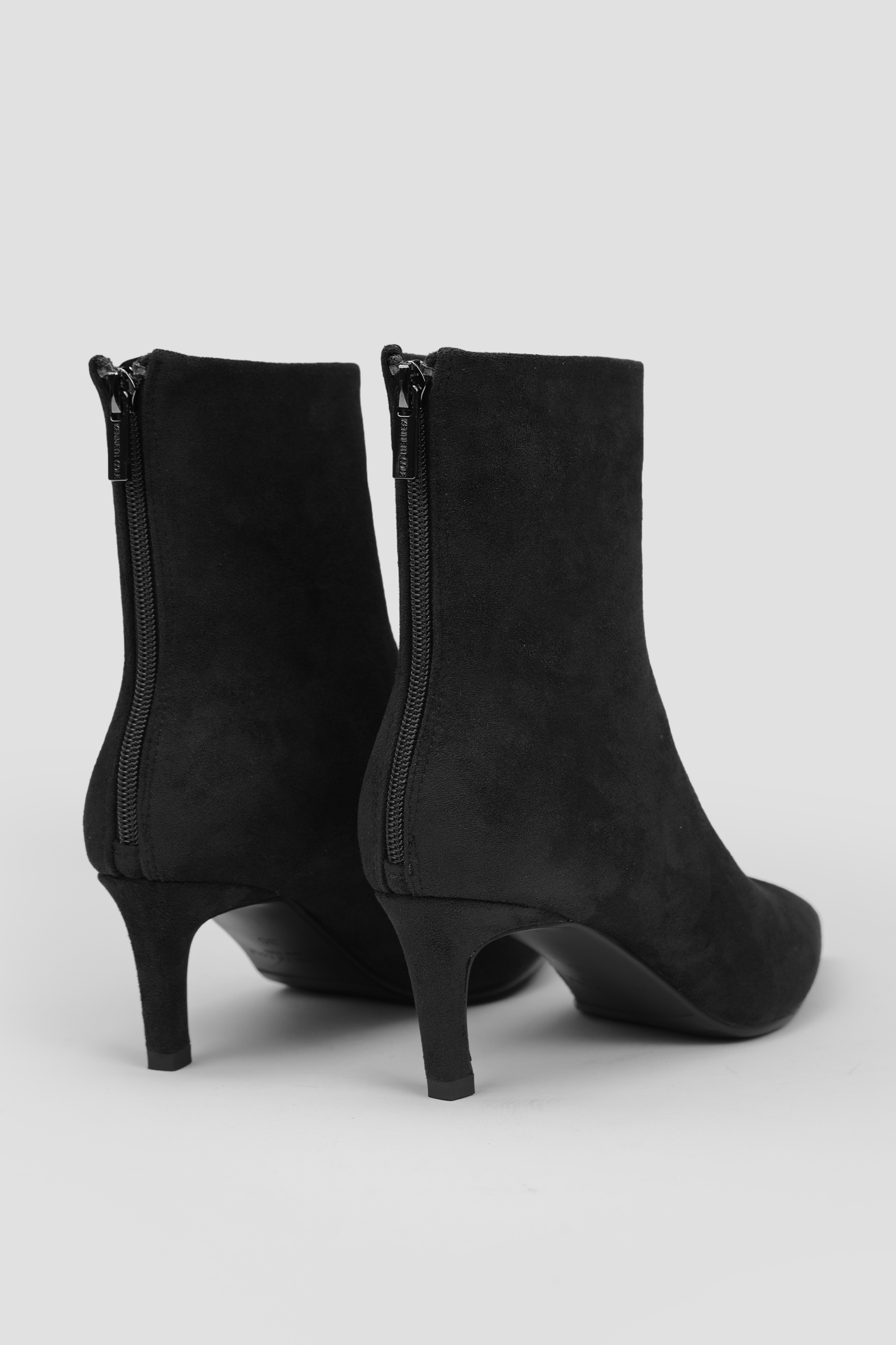 Ankle Boots, Back Zipper, Rubber Sole.
