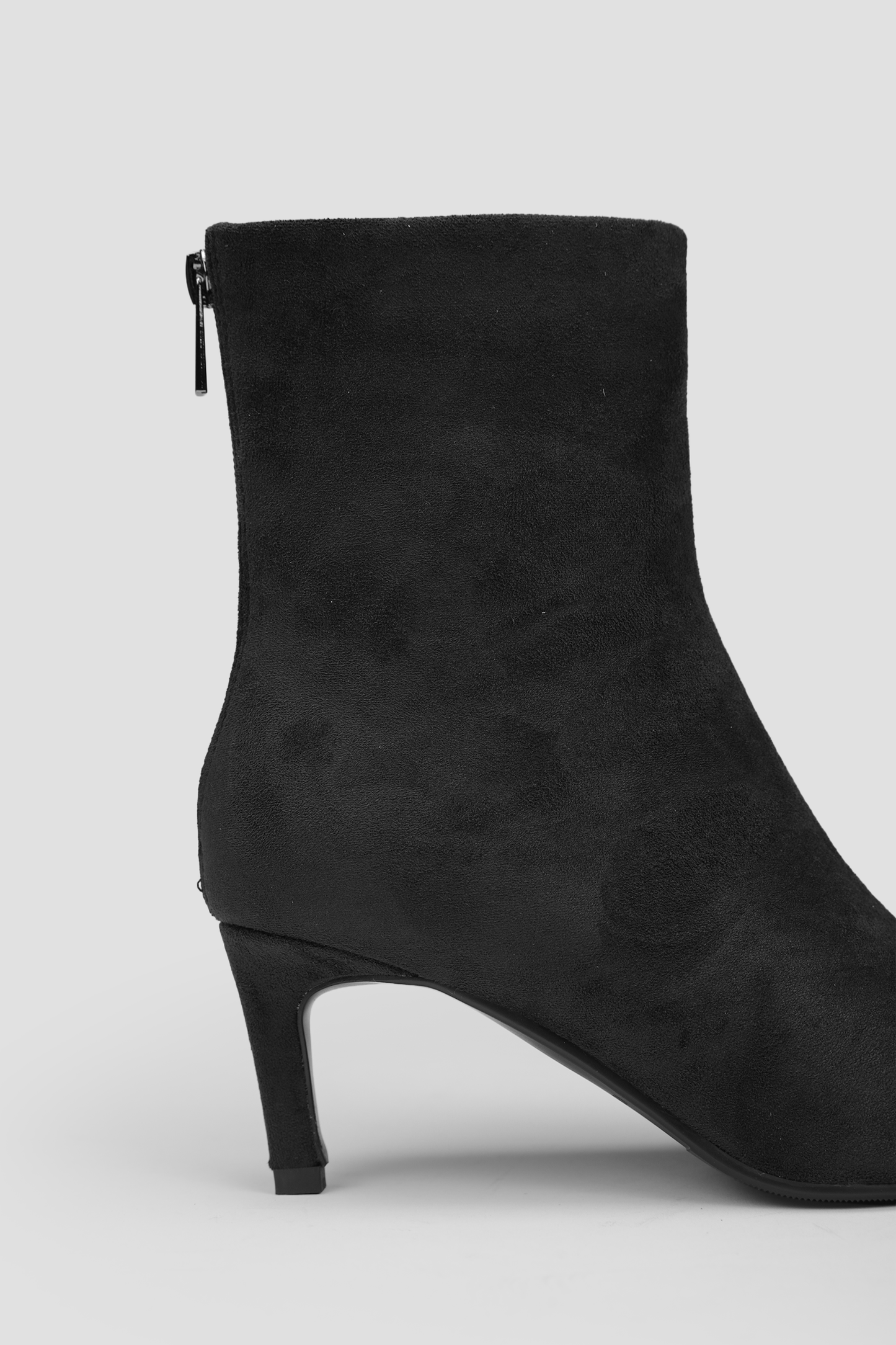 Ankle Boots, Back Zipper, Rubber Sole.