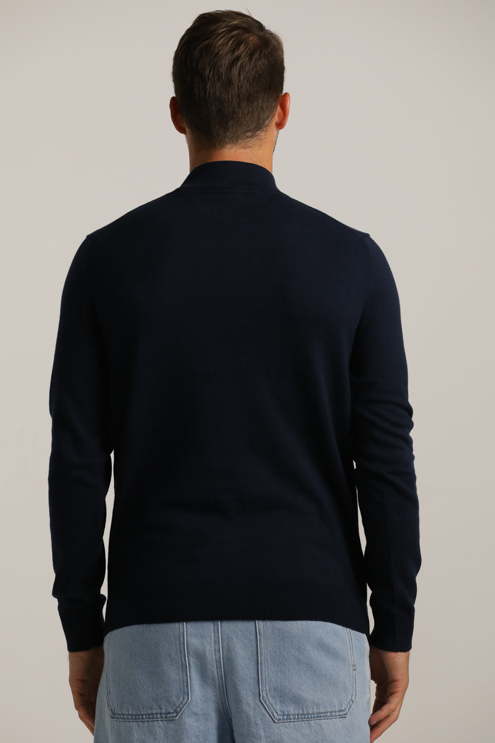 Turtleneck Fit Lightweight Knit