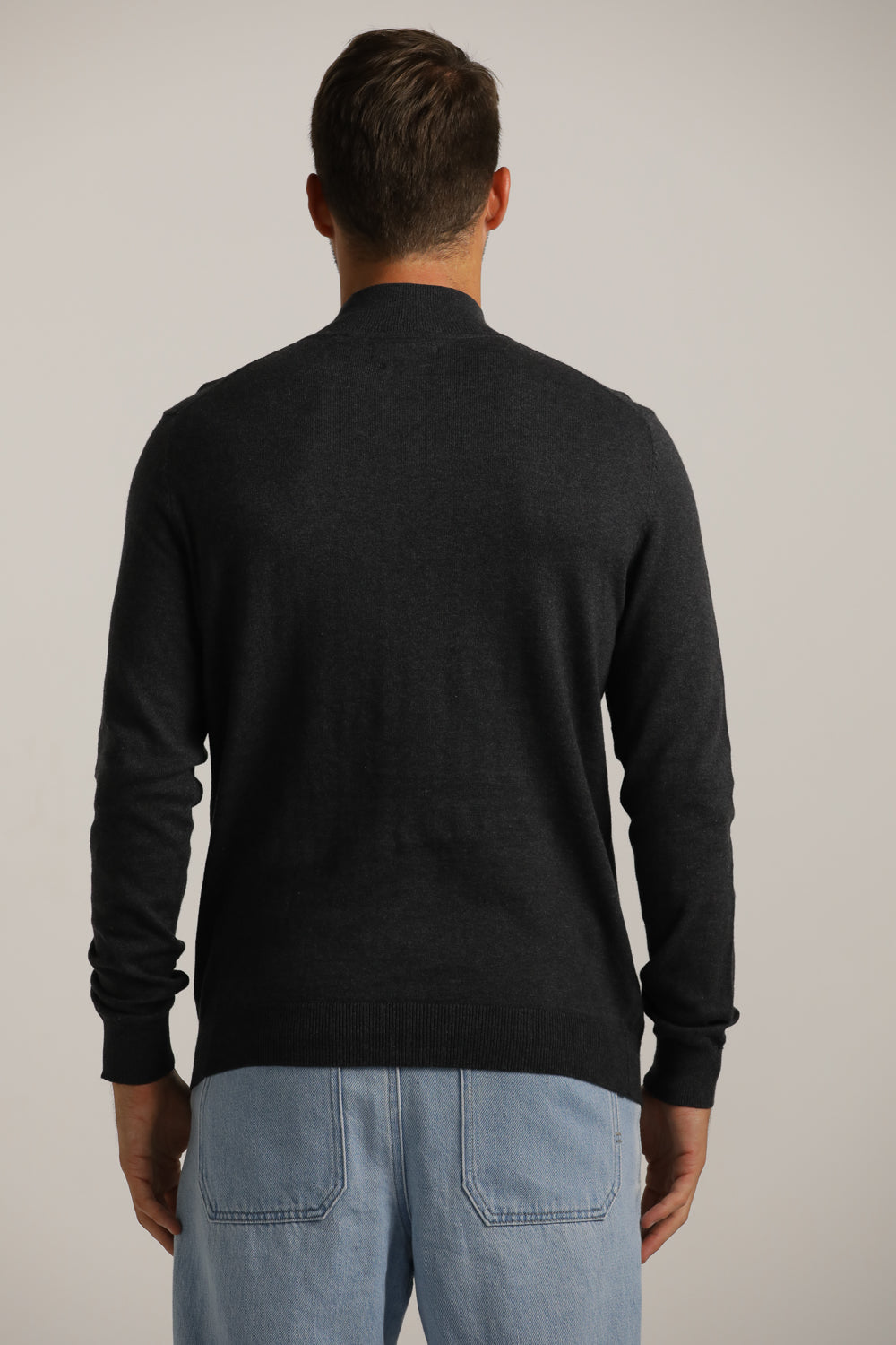 Turtleneck Fit Lightweight Knit