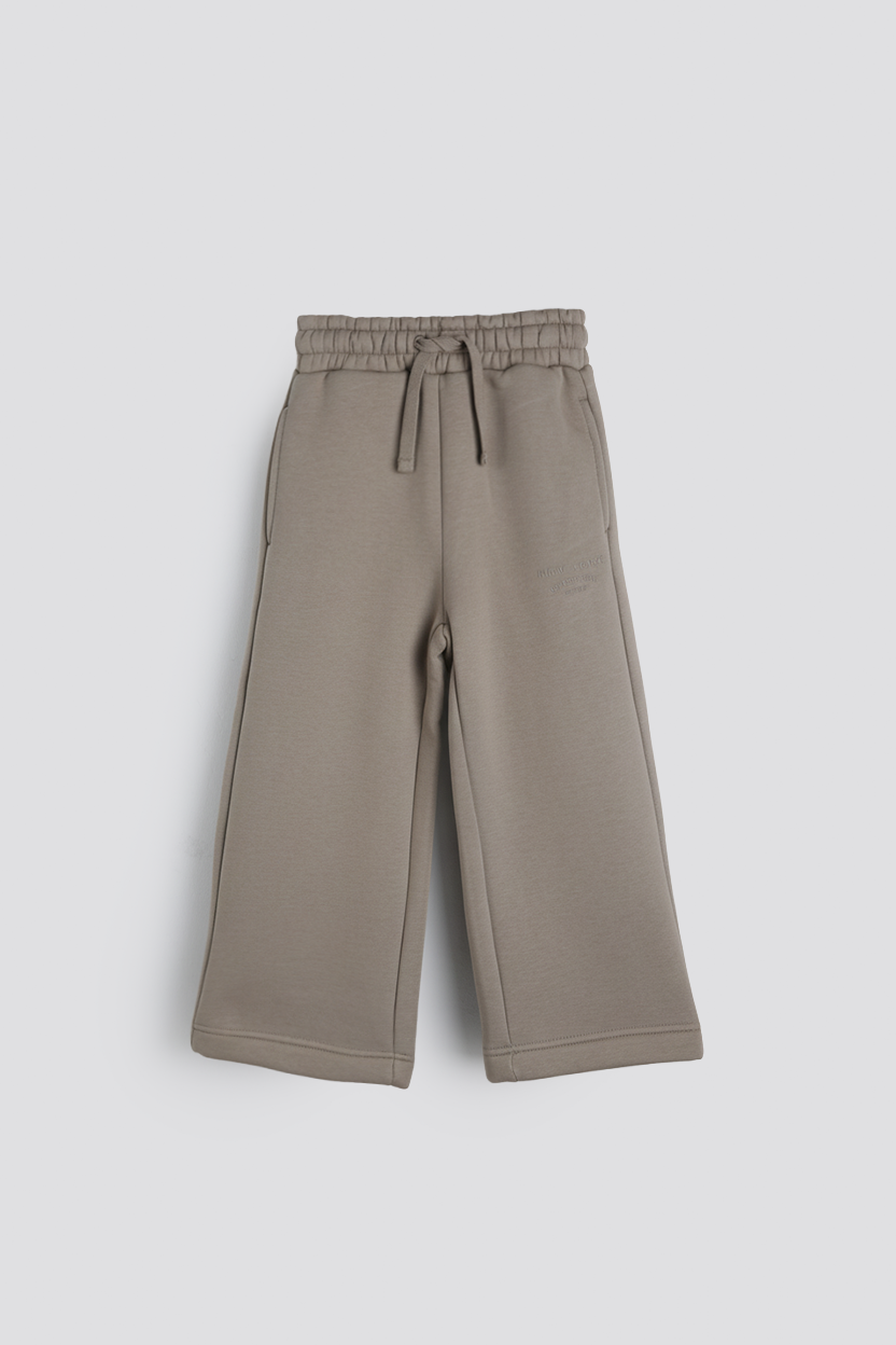 Relaxed-Fit Wide-Leg Pants