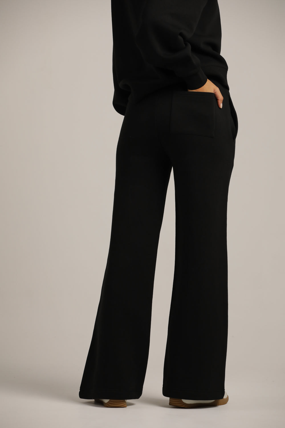 Wide Leg Sweatpants
