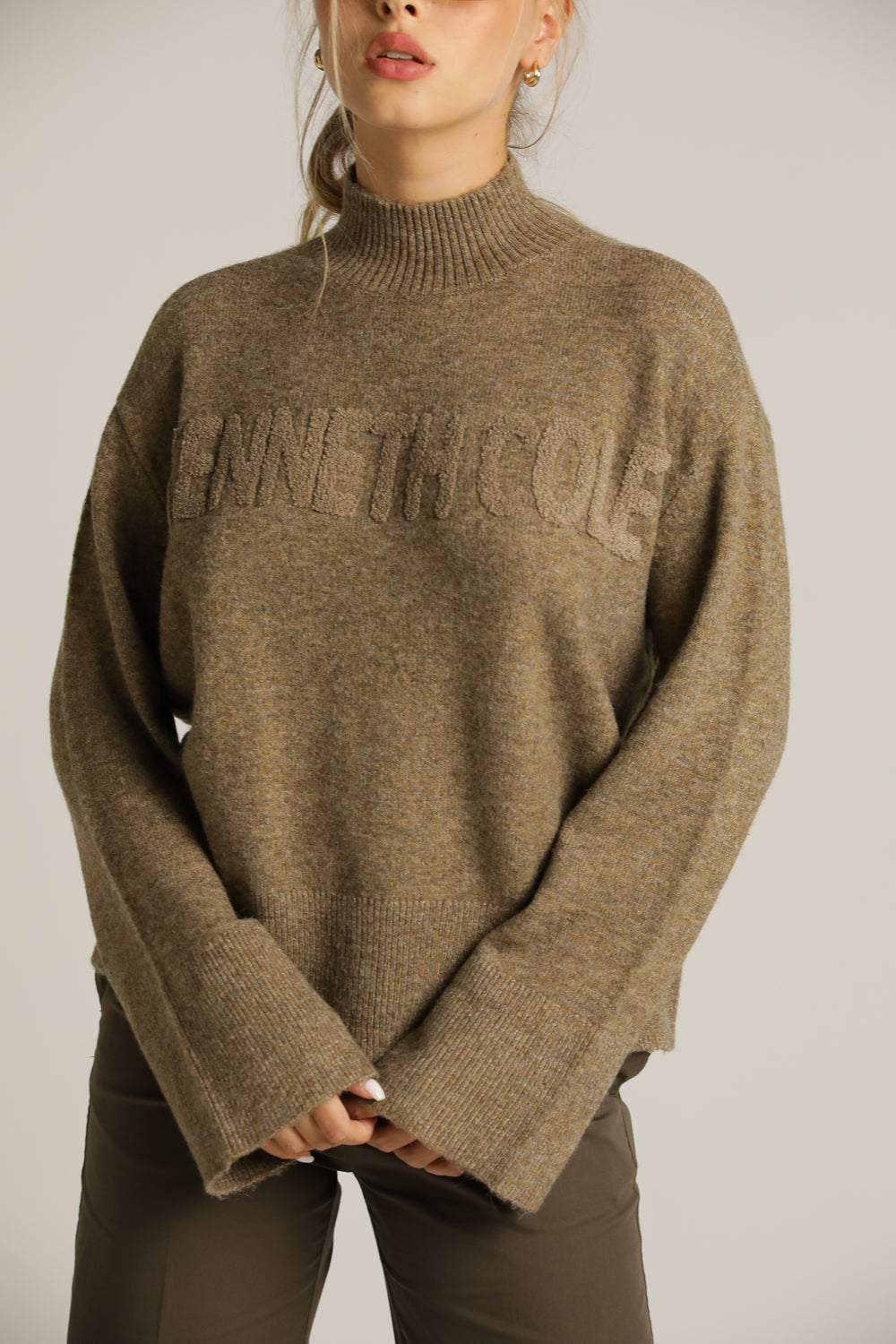 Thick Knitted Turtleneck