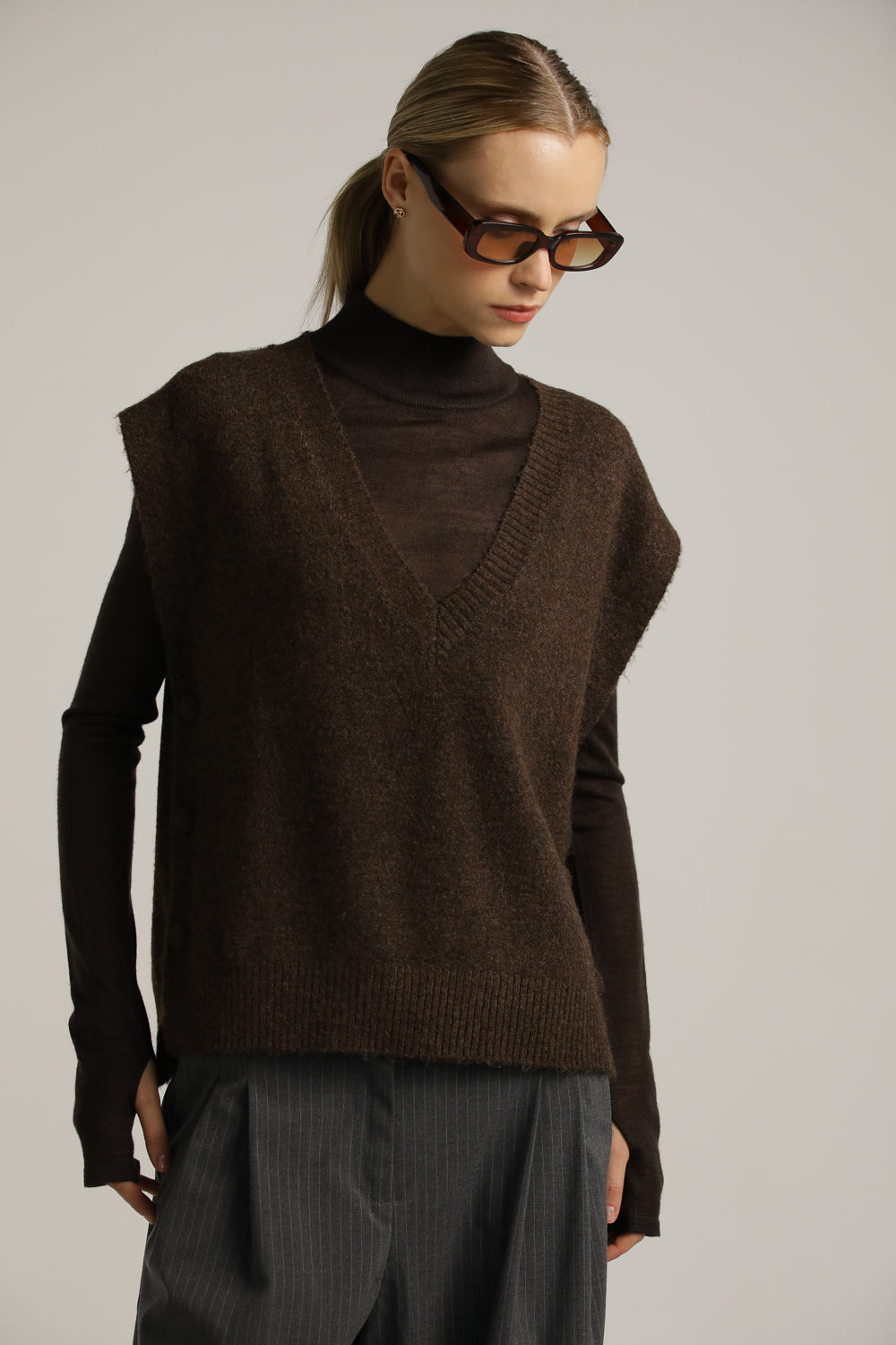 Sleeveless Ribbed Knitted Vest