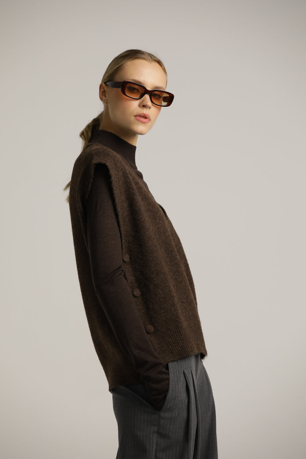 Sleeveless Ribbed Knitted Vest