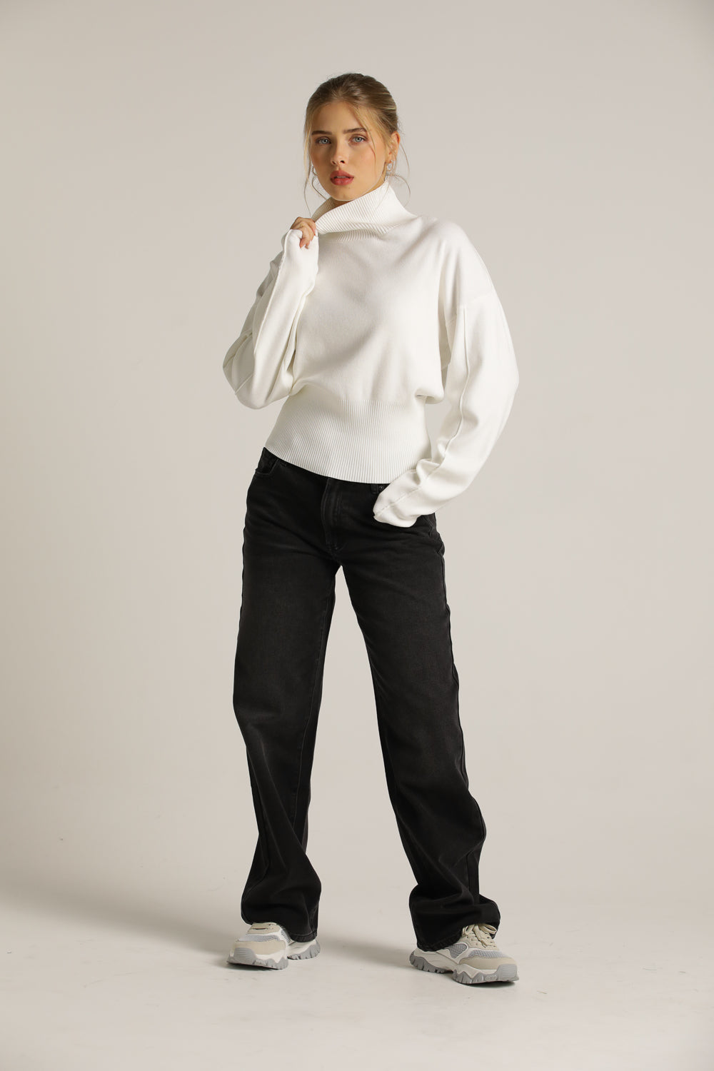 Cropped Long-Sleeve Turtleneck Knit