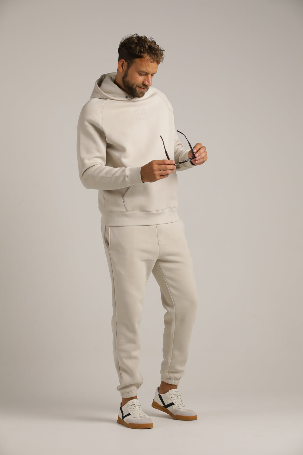 jogger pants