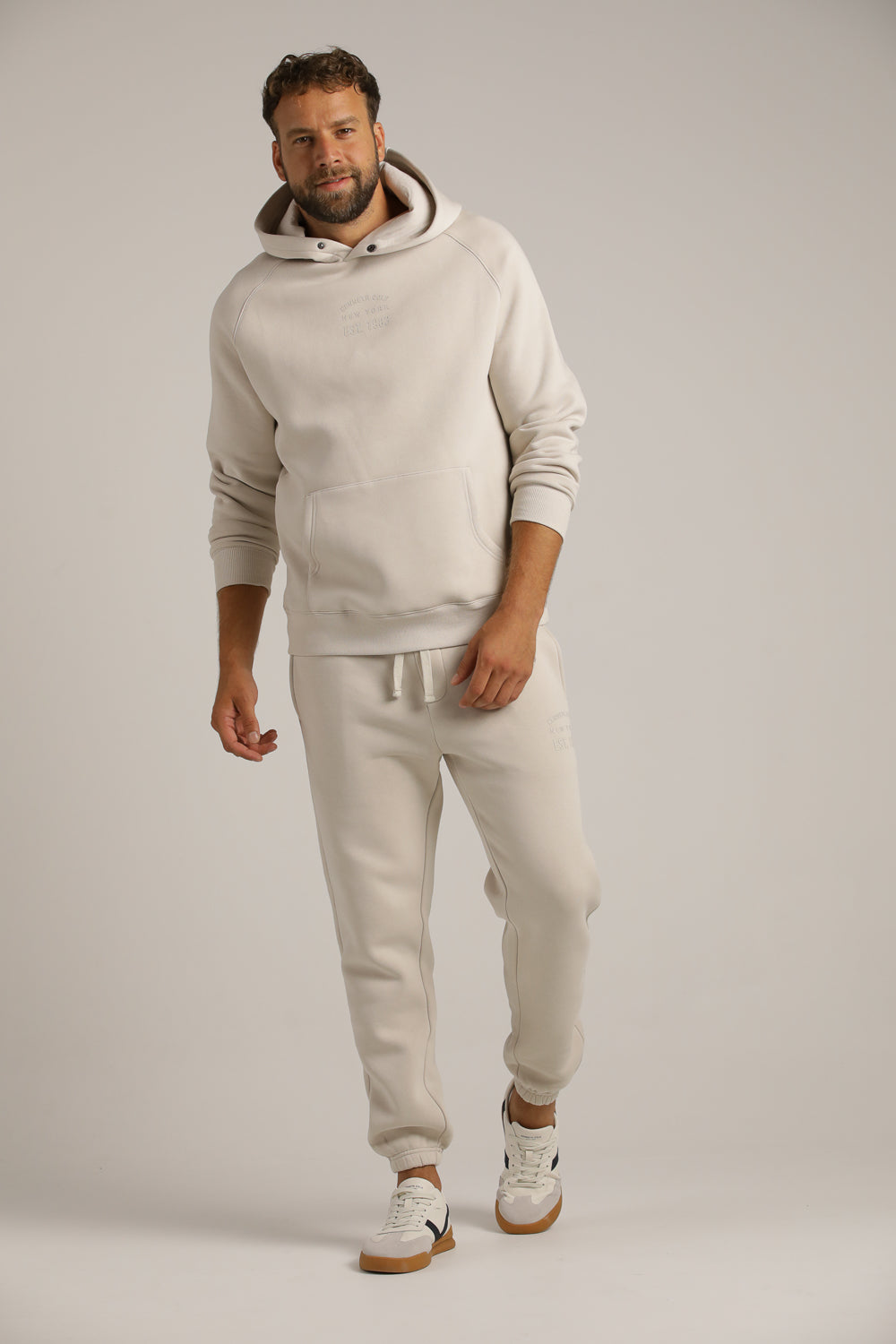 jogger pants