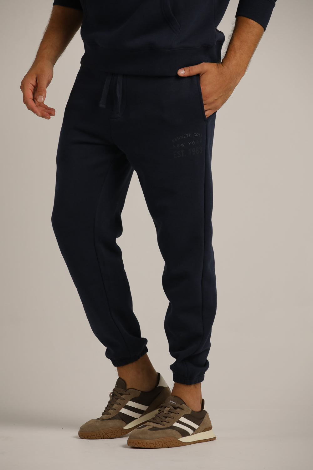 jogger pants