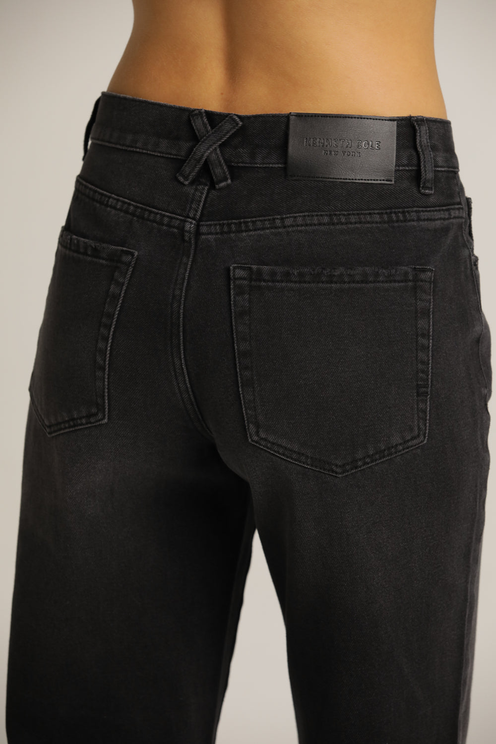 Straight-Fit Jeans