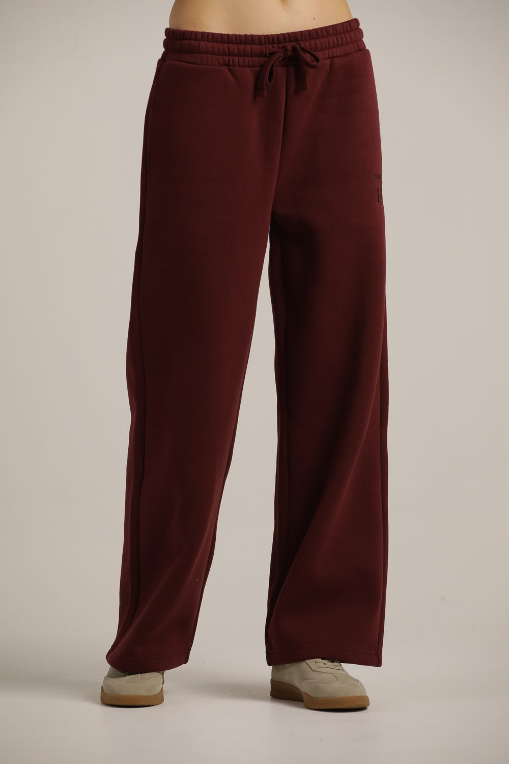 Straight-leg sweatpants