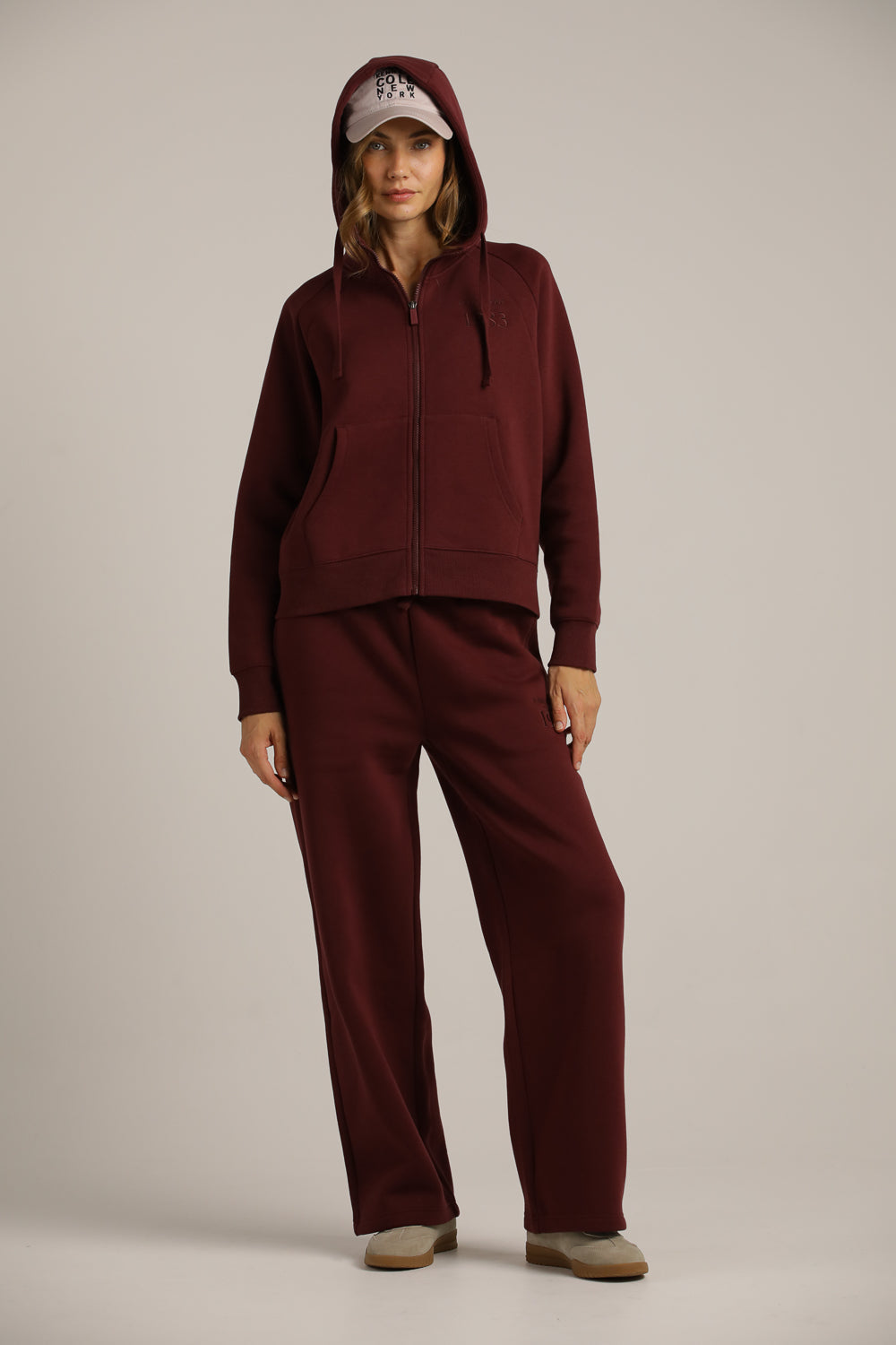 Straight-leg sweatpants