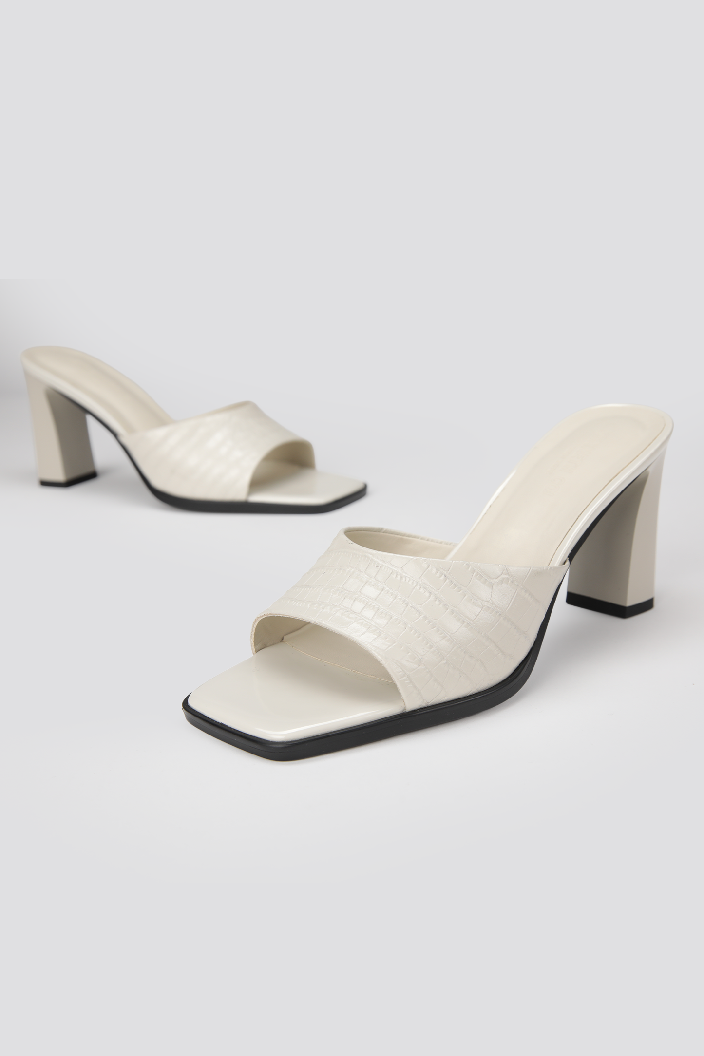 Leather Heels 