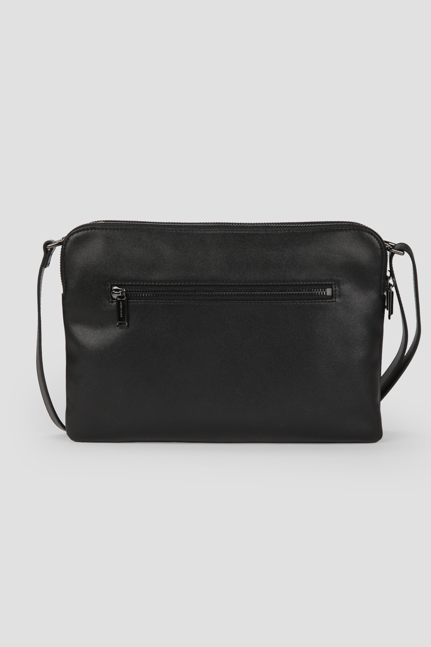 Woman's Leather Crossbody
