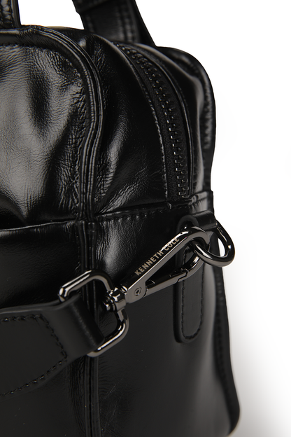 Woman's Lg Leather Crossbody