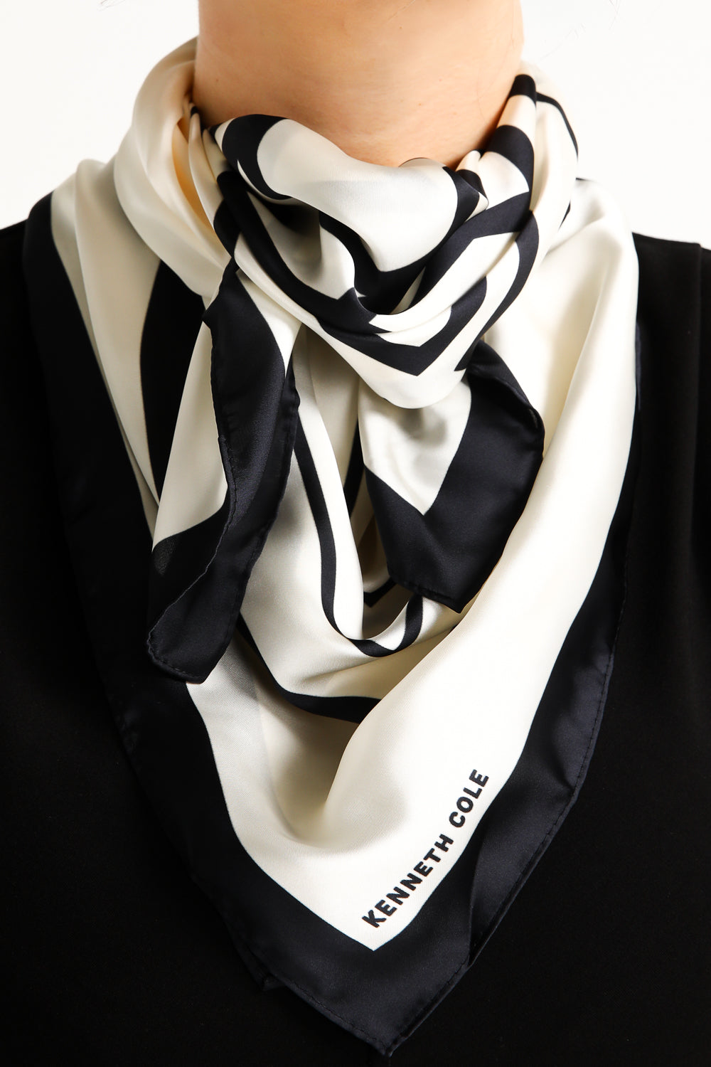 Geometric Logo Print Scarf